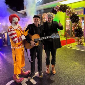 Mårten Trubadur invigning Mc Donalds Älmhult.